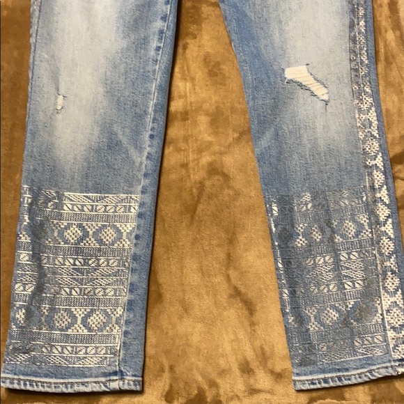 Lucky Brand high rise tomboy jeans - Picture 2 of 6